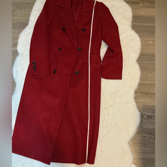 NWOT Elegant Double-Breasted Burgundy Coat - Picture 5 of 10